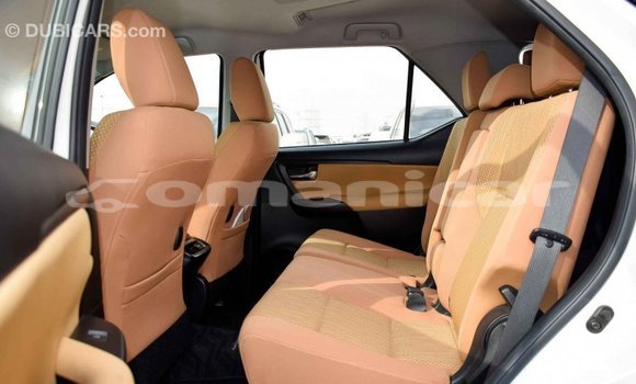 Buy Import Toyota Fortuner White Car in Import - Dubai in Dhufar Buy Import Toyota Fortuner White Car in Import - Dubai in Dhufar