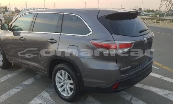Buy Import Toyota Highlander Other Car in Import - Dubai in Dhufar Buy Import Toyota Highlander Other Car in Import - Dubai in Dhufar