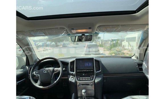 Buy Import Toyota Land Cruiser Black Car in Import - Dubai in Dhufar Buy Import Toyota Land Cruiser Black Car in Import - Dubai in Dhufar