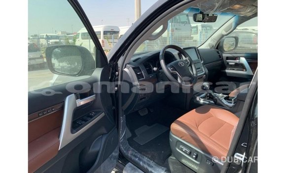 Buy Import Toyota Land Cruiser Black Car in Import - Dubai in Dhufar Buy Import Toyota Land Cruiser Black Car in Import - Dubai in Dhufar