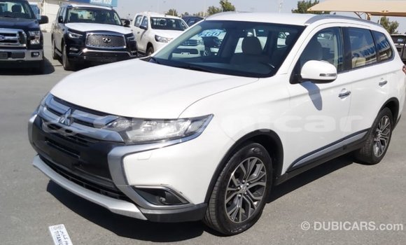 Buy Import Mitsubishi Outlander White Car in Import - Dubai in Dhufar Buy Import Mitsubishi Outlander White Car in Import - Dubai in Dhufar