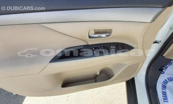 Buy Import Mitsubishi Outlander White Car in Import - Dubai in Dhufar Buy Import Mitsubishi Outlander White Car in Import - Dubai in Dhufar