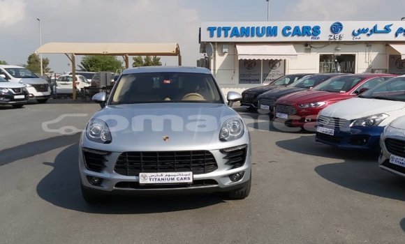 Buy Import Porsche Macan Other Car in Import - Dubai in Dhufar
