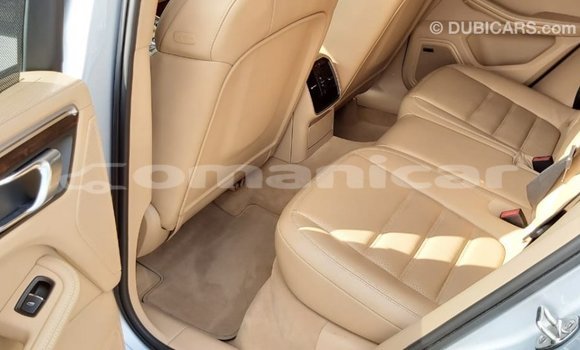 Buy Import Porsche Macan Other Car in Import - Dubai in Dhufar Buy Import Porsche Macan Other Car in Import - Dubai in Dhufar