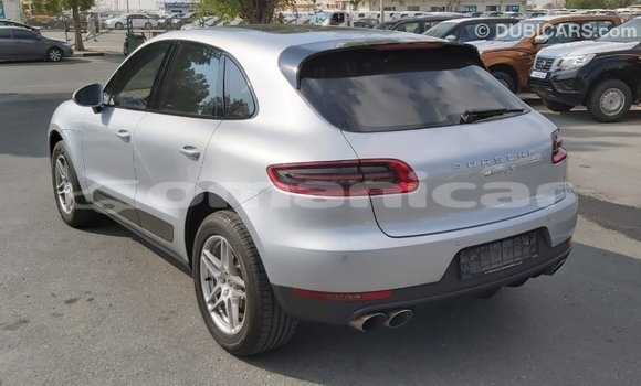 Buy Import Porsche Macan Other Car in Import - Dubai in Dhufar Buy Import Porsche Macan Other Car in Import - Dubai in Dhufar