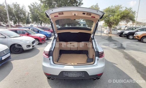 Buy Import Porsche Macan Other Car in Import - Dubai in Dhufar Buy Import Porsche Macan Other Car in Import - Dubai in Dhufar