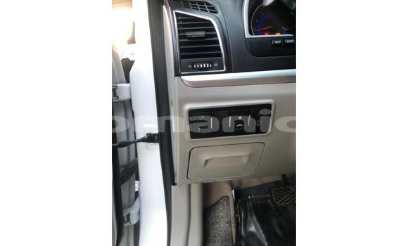 Buy Import Geely Emgrand 7 White Car in Import - Dubai in Dhufar Buy Import Geely Emgrand 7 White Car in Import - Dubai in Dhufar