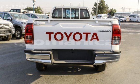 Buy Import Toyota Hilux White Car in Import - Dubai in Dhufar Buy Import Toyota Hilux White Car in Import - Dubai in Dhufar