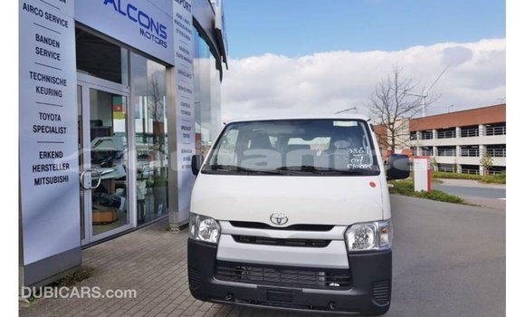 Buy Import Toyota Hiace White Car in Import - Dubai in Dhufar Buy Import Toyota Hiace White Car in Import - Dubai in Dhufar