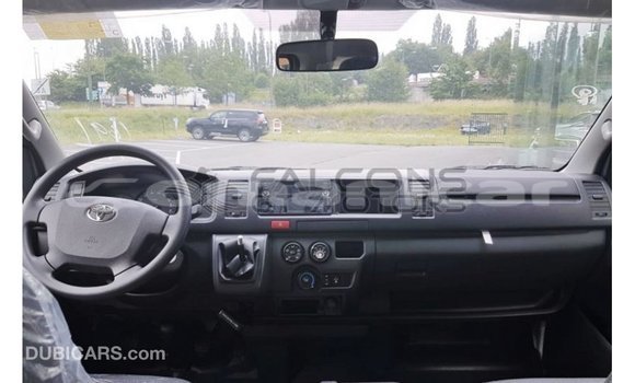 Buy Import Toyota Hiace White Car in Import - Dubai in Dhufar Buy Import Toyota Hiace White Car in Import - Dubai in Dhufar