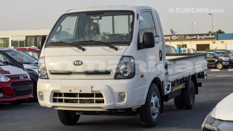 Big with watermark kia carens dhufar import dubai 3403