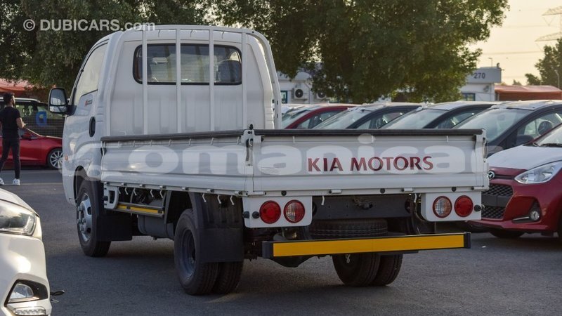 Big with watermark kia carens dhufar import dubai 3403