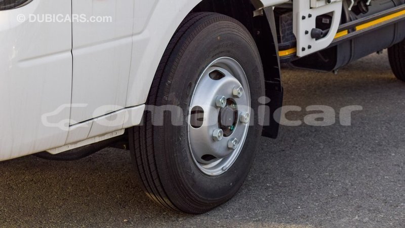 Big with watermark kia carens dhufar import dubai 3403