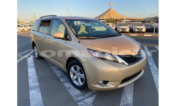Buy Import Toyota Sienna Other Car in Import - Dubai in Dhufar Buy Import Toyota Sienna Other Car in Import - Dubai in Dhufar