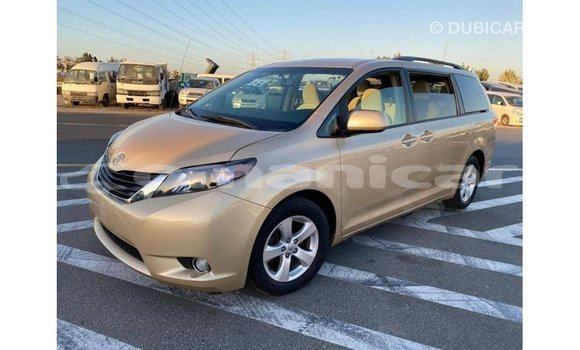 Buy Import Toyota Sienna Other Car in Import - Dubai in Dhufar Buy Import Toyota Sienna Other Car in Import - Dubai in Dhufar