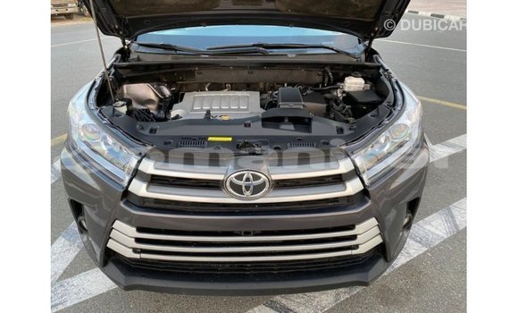 Buy Import Toyota Highlander Other Car in Import - Dubai in Dhufar Buy Import Toyota Highlander Other Car in Import - Dubai in Dhufar