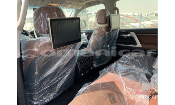 Buy Import Toyota Land Cruiser Black Car in Import - Dubai in Dhufar Buy Import Toyota Land Cruiser Black Car in Import - Dubai in Dhufar
