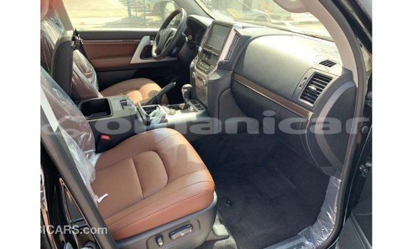 Buy Import Toyota Land Cruiser Black Car in Import - Dubai in Dhufar Buy Import Toyota Land Cruiser Black Car in Import - Dubai in Dhufar