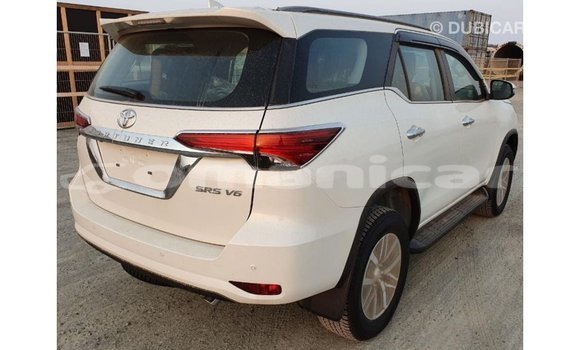 Buy Import Toyota Fortuner White Car in Import - Dubai in Dhufar Buy Import Toyota Fortuner White Car in Import - Dubai in Dhufar