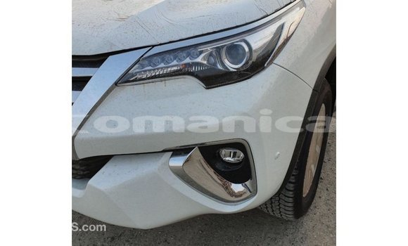 Buy Import Toyota Fortuner White Car in Import - Dubai in Dhufar Buy Import Toyota Fortuner White Car in Import - Dubai in Dhufar