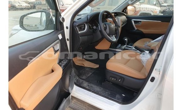 Buy Import Toyota Fortuner White Car in Import - Dubai in Dhufar Buy Import Toyota Fortuner White Car in Import - Dubai in Dhufar