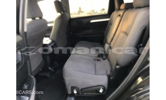 Buy Import Toyota Highlander Black Car in Import - Dubai in Dhufar Buy Import Toyota Highlander Black Car in Import - Dubai in Dhufar