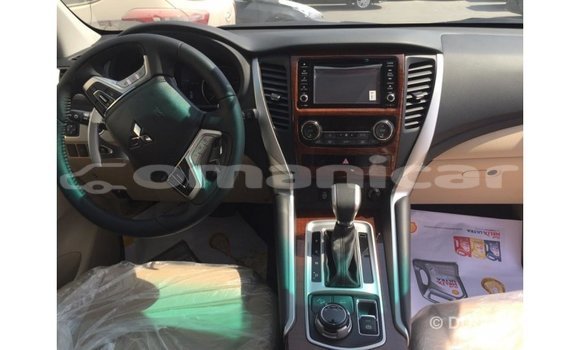 Buy Import Mitsubishi Montero Other Car in Import - Dubai in Dhufar Buy Import Mitsubishi Montero Other Car in Import - Dubai in Dhufar