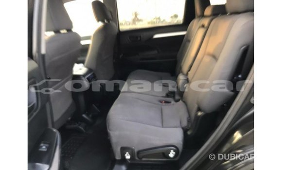 Buy Import Toyota Highlander Black Car in Import - Dubai in Dhufar Buy Import Toyota Highlander Black Car in Import - Dubai in Dhufar