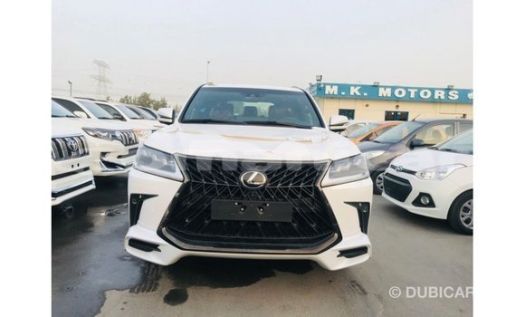 Buy Import Lexus LX White Car in Import - Dubai in Dhufar Buy Import Lexus LX White Car in Import - Dubai in Dhufar