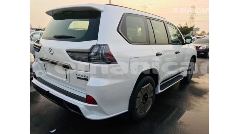 Big with watermark lexus lx dhufar import dubai 3431