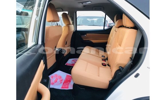 Buy Import Toyota Fortuner White Car in Import - Dubai in Dhufar Buy Import Toyota Fortuner White Car in Import - Dubai in Dhufar