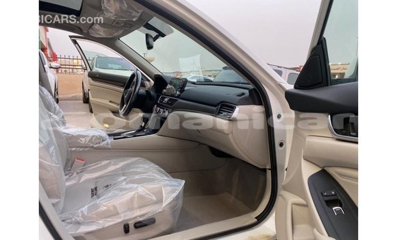 Buy Import Honda Accord White Car in Import - Dubai in Dhufar Buy Import Honda Accord White Car in Import - Dubai in Dhufar