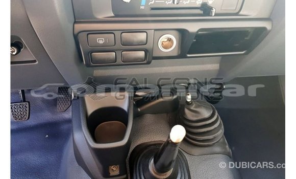 Buy Import Toyota Land Cruiser White Car in Import - Dubai in Dhufar Buy Import Toyota Land Cruiser White Car in Import - Dubai in Dhufar