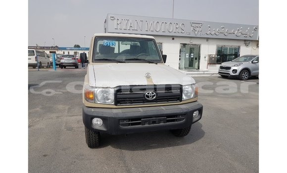 Buy Import Toyota Land Cruiser Beige Car in Import - Dubai in Dhufar Buy Import Toyota Land Cruiser Beige Car in Import - Dubai in Dhufar