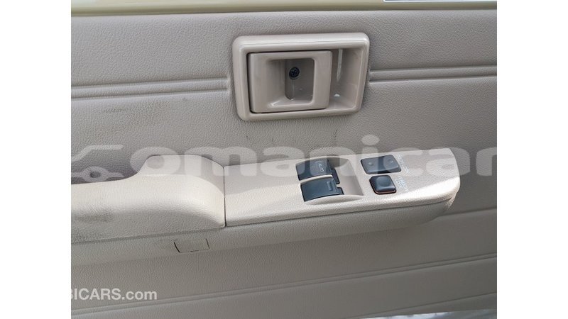 Big with watermark toyota land cruiser dhufar import dubai 3443