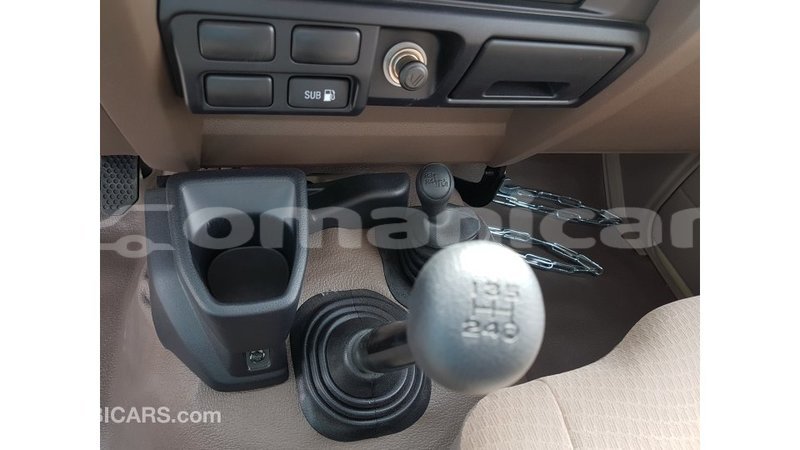 Big with watermark toyota land cruiser dhufar import dubai 3443