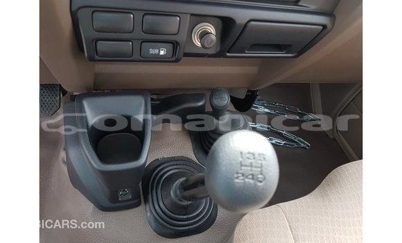 Buy Import Toyota Land Cruiser Beige Car in Import - Dubai in Dhufar Buy Import Toyota Land Cruiser Beige Car in Import - Dubai in Dhufar