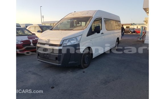 Buy Import Toyota Hiace White Car in Import - Dubai in Dhufar Buy Import Toyota Hiace White Car in Import - Dubai in Dhufar
