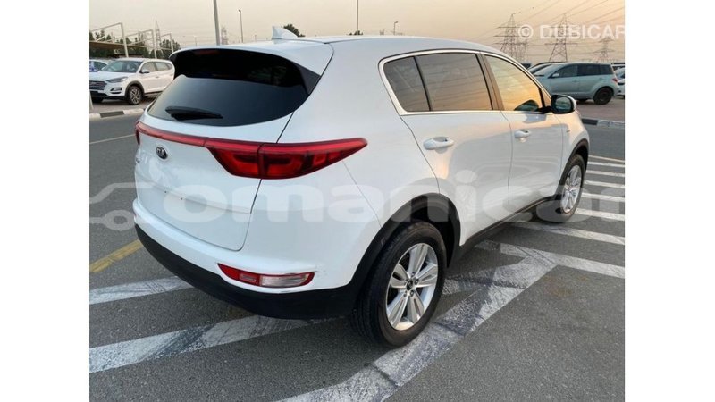 Big with watermark kia sportage dhufar import dubai 3447