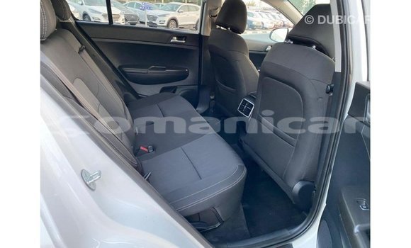 Buy Import Kia Sportage White Car in Import - Dubai in Dhufar Buy Import Kia Sportage White Car in Import - Dubai in Dhufar