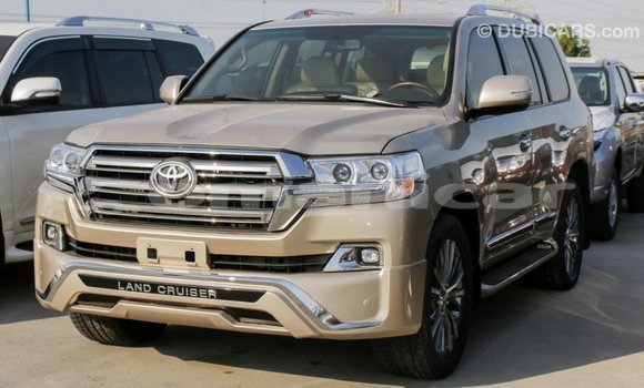 Buy Import Toyota Land Cruiser Other Car in Import - Dubai in Dhufar Buy Import Toyota Land Cruiser Other Car in Import - Dubai in Dhufar