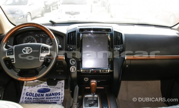 Buy Import Toyota Land Cruiser Other Car in Import - Dubai in Dhufar Buy Import Toyota Land Cruiser Other Car in Import - Dubai in Dhufar