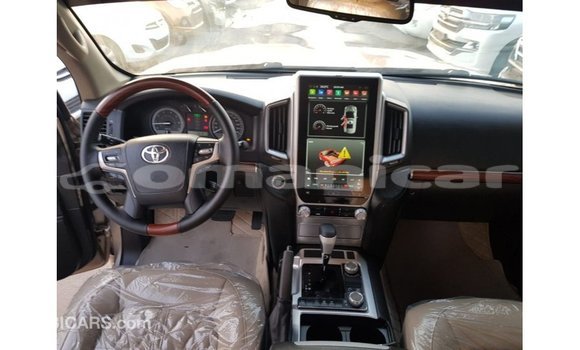 Buy Import Toyota Land Cruiser Other Car in Import - Dubai in Dhufar Buy Import Toyota Land Cruiser Other Car in Import - Dubai in Dhufar