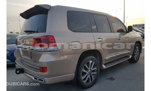 Buy Import Toyota Land Cruiser Other Car in Import - Dubai in Dhufar Buy Import Toyota Land Cruiser Other Car in Import - Dubai in Dhufar