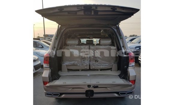 Buy Import Toyota Land Cruiser Other Car in Import - Dubai in Dhufar Buy Import Toyota Land Cruiser Other Car in Import - Dubai in Dhufar