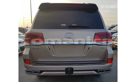 Buy Import Toyota Land Cruiser Other Car in Import - Dubai in Dhufar Buy Import Toyota Land Cruiser Other Car in Import - Dubai in Dhufar
