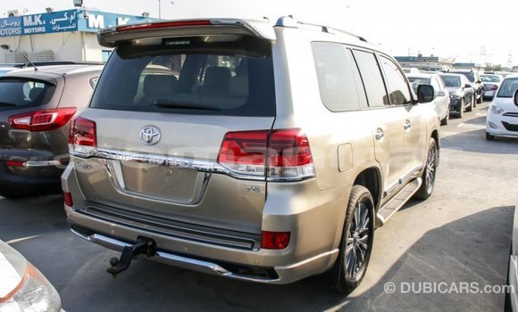 Buy Import Toyota Land Cruiser Other Car in Import - Dubai in Dhufar Buy Import Toyota Land Cruiser Other Car in Import - Dubai in Dhufar
