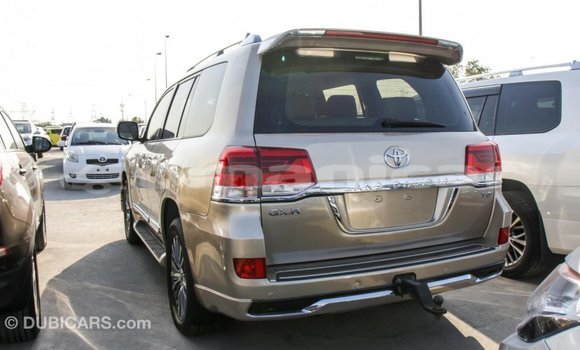 Buy Import Toyota Land Cruiser Other Car in Import - Dubai in Dhufar Buy Import Toyota Land Cruiser Other Car in Import - Dubai in Dhufar