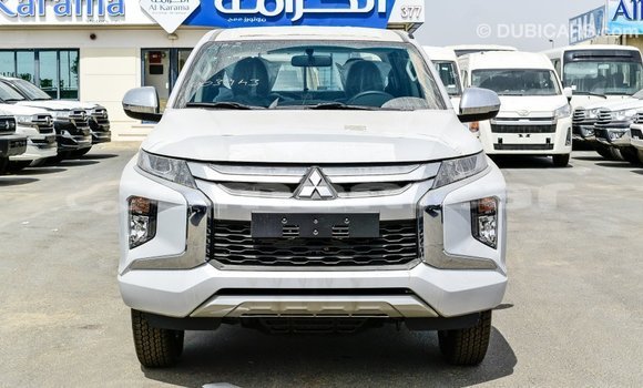 Buy Import Mitsubishi L200 White Car in Import - Dubai in Dhufar Buy Import Mitsubishi L200 White Car in Import - Dubai in Dhufar