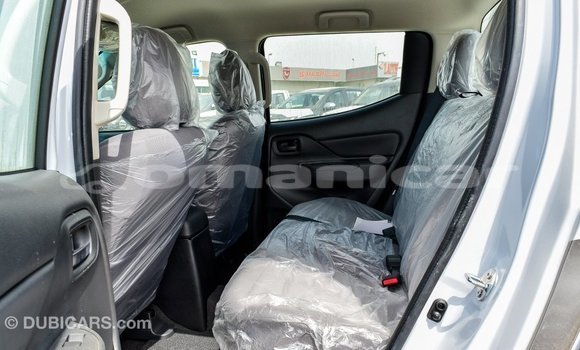 Buy Import Mitsubishi L200 White Car in Import - Dubai in Dhufar Buy Import Mitsubishi L200 White Car in Import - Dubai in Dhufar